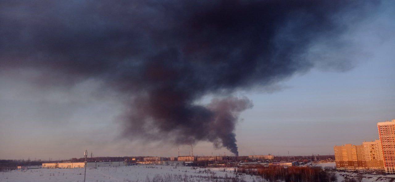 У російській Рязані три безпілотники успішно атакували НПЗ